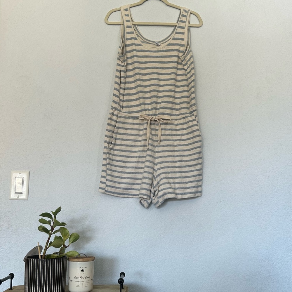 old navy romper!